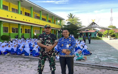 Disiplin Sejak Dini! Bersama anggota TNI.